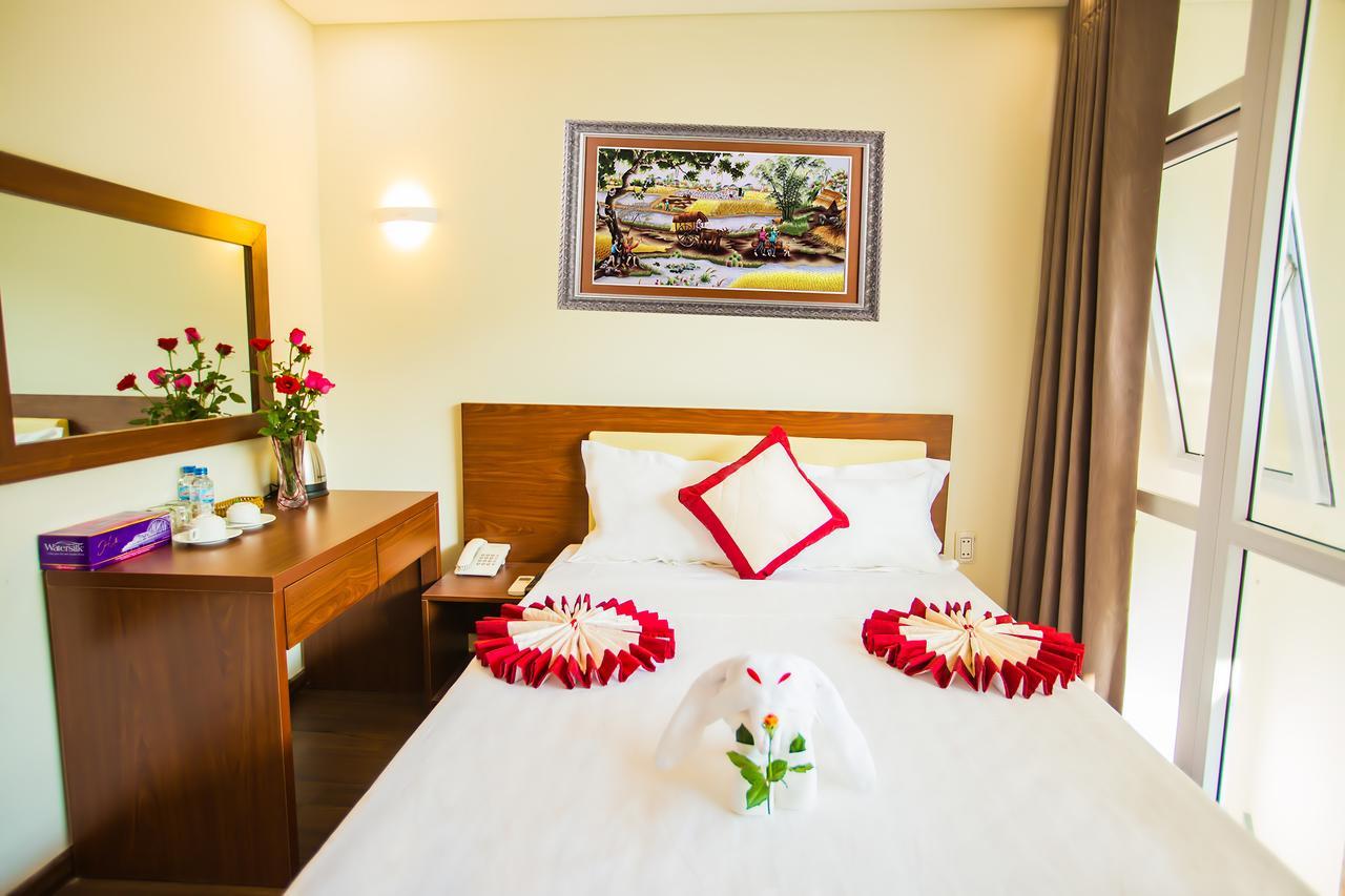Kien Cuong Hotel Дананг Экстерьер фото